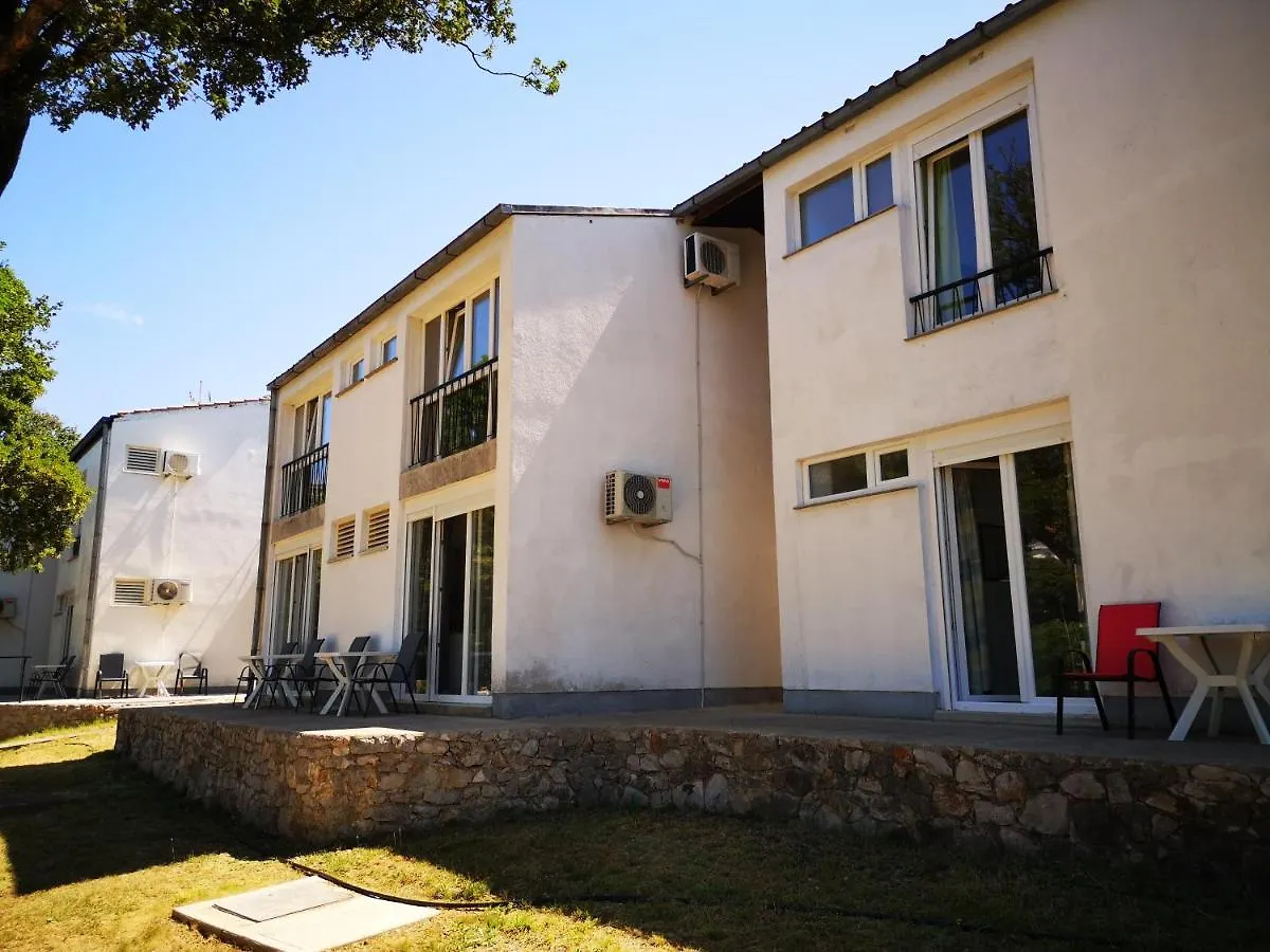 Guest House Morska Grota Povile