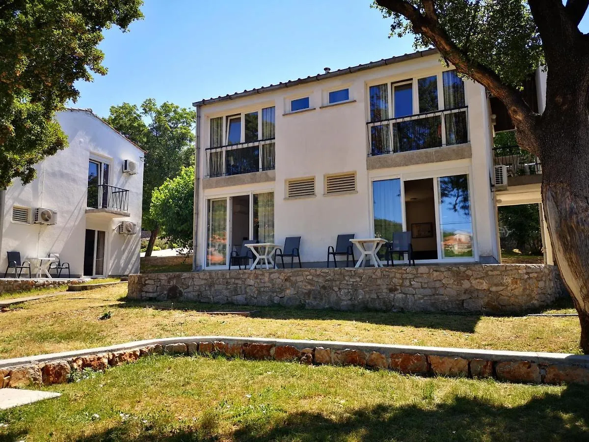 Guest House Morska Grota Povile