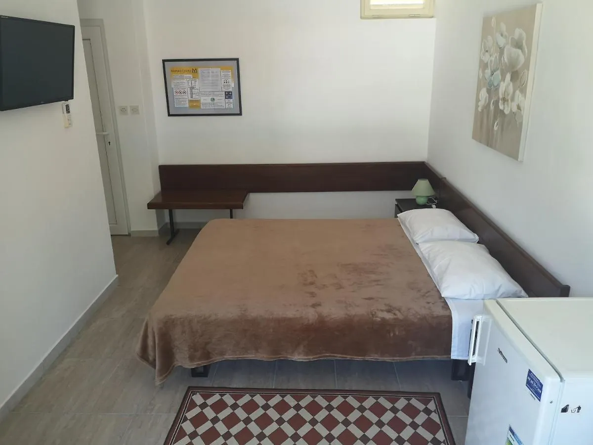 Guest House Morska Grota Povile