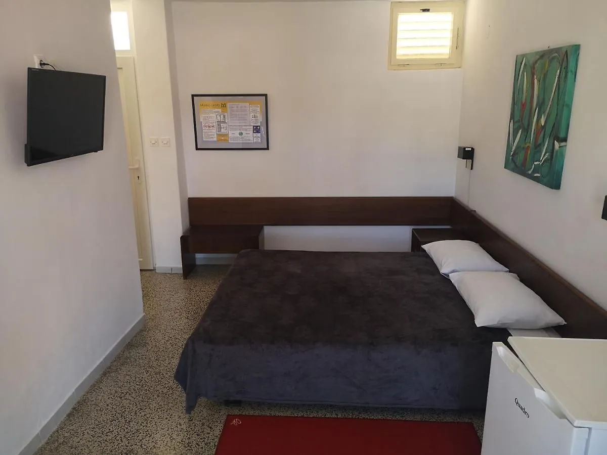 Guest House Morska Grota Povile Croatia